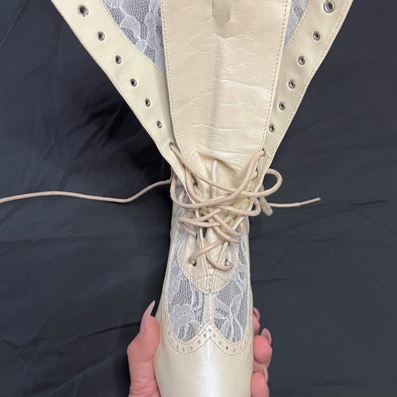 Oak Tree Farms Vesper leather and lace Victorian wedding boots in beige pearl. - Picture 5 of 7
